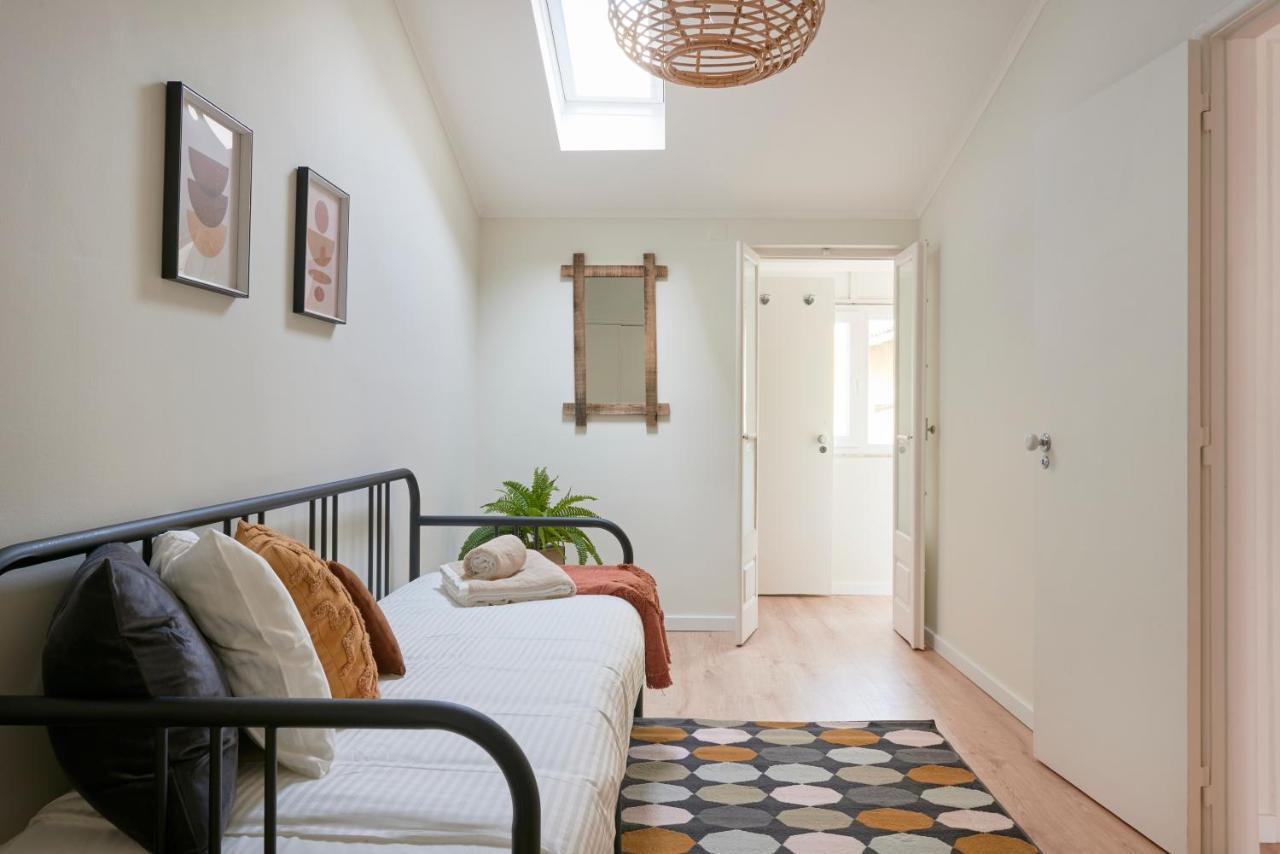 Appartement Fantastic With Balcony In Bica Lisboa
